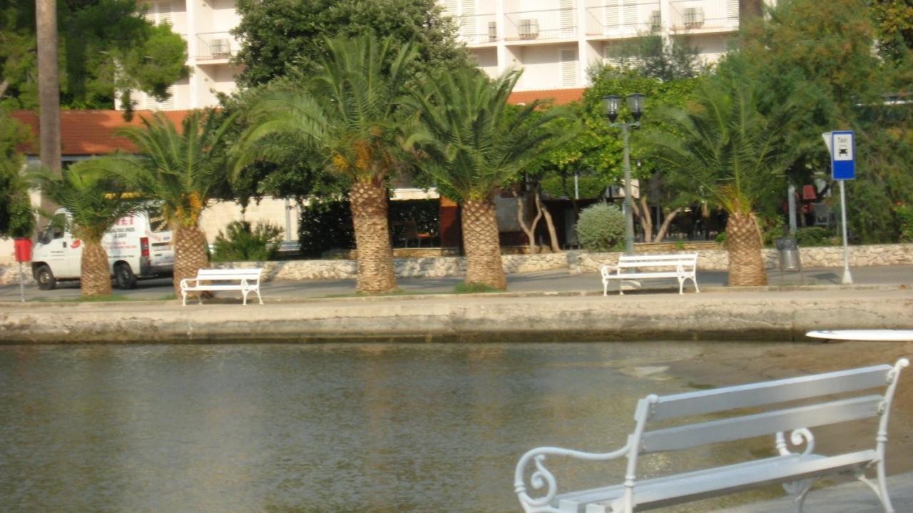 Apartments Lumbardina Lumbarda Pokój zdjęcie
